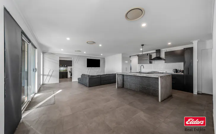 2 Sherrard Crescent, Dubbo, NSW, 2830, Dubbo - Thumbnail 5