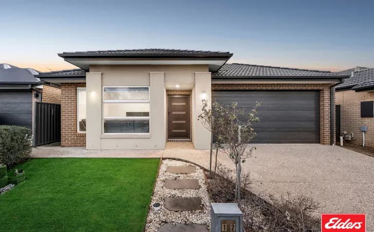 12 Atherton Way, Werribee, VIC, 3030, Werribee - Thumbnail 2
