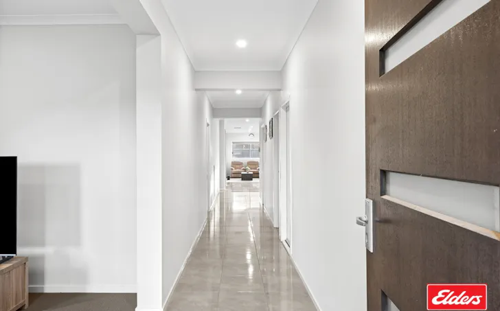 12 Atherton Way, Werribee, VIC, 3030, Werribee - Thumbnail 7