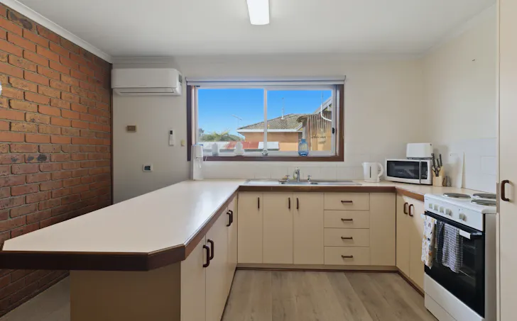2/15 Station Street, Korumburra, VIC, 3950, Korumburra - Thumbnail 2