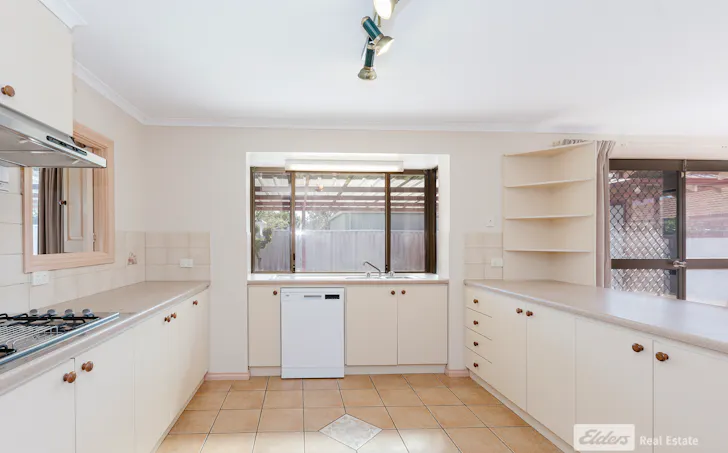 20 Salvado Road, Orana, WA, 6330, Orana - Thumbnail 7