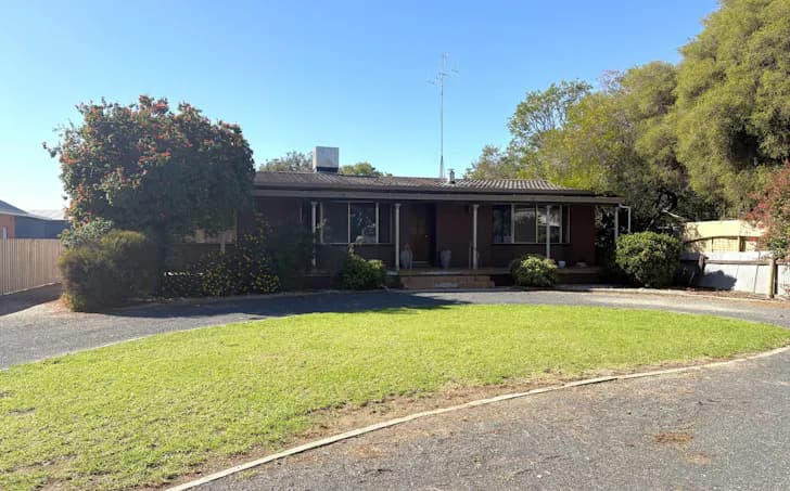 62 Murray Street, Finley - Image 1