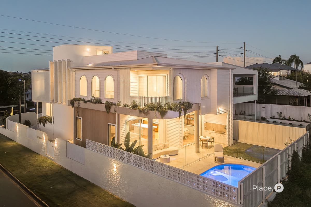 61 Birkalla Street, Bulimba - Image 1