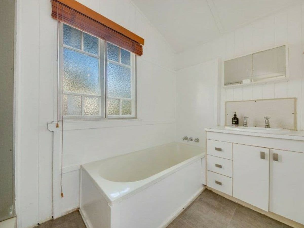 13 Oaka Lane, GLADSTONE CENTRAL, Gladstone Central - Thumbnail 7