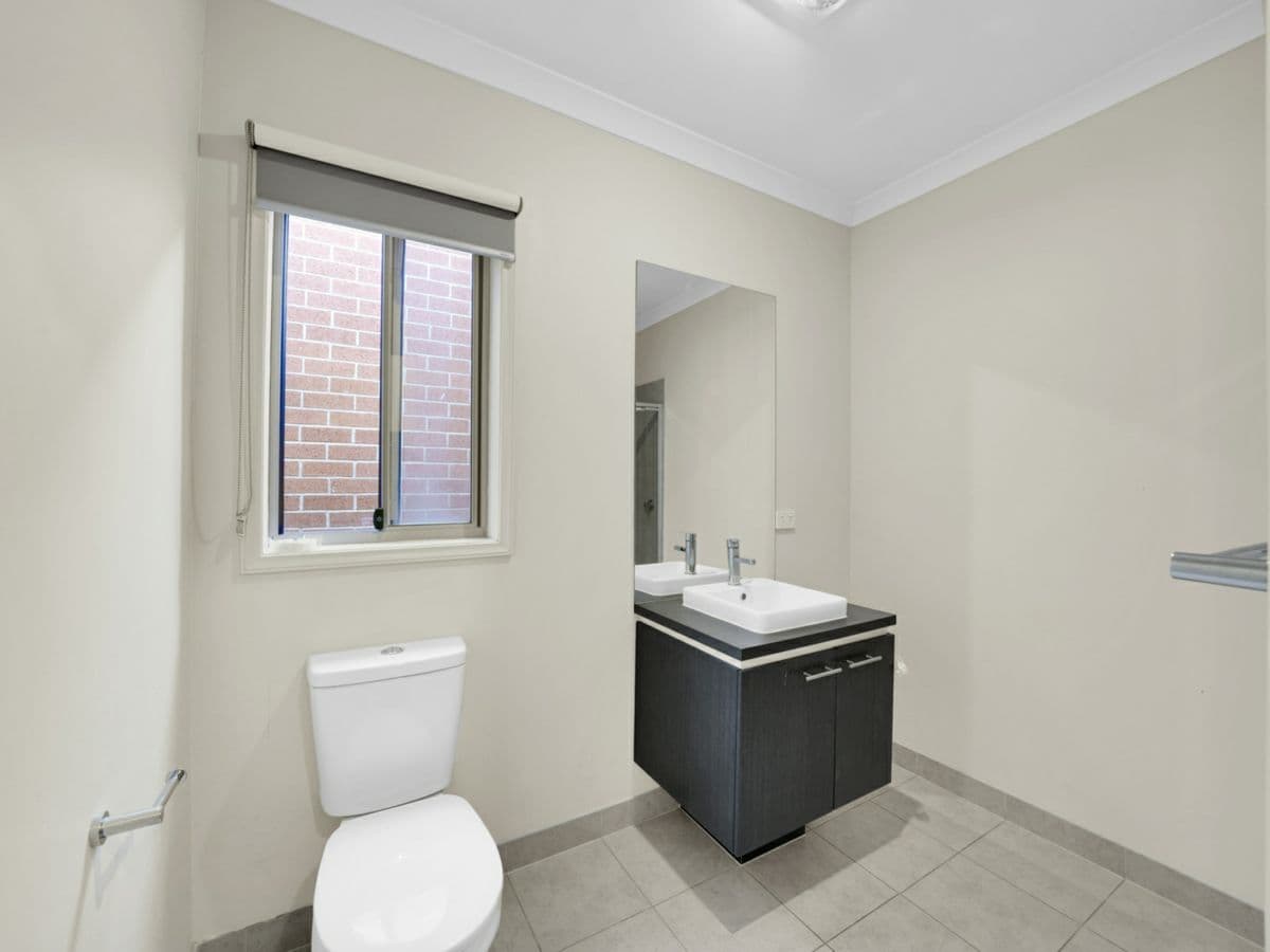 12 Peppertree Parade, CRAIGIEBURN, Craigieburn - Thumbnail 8