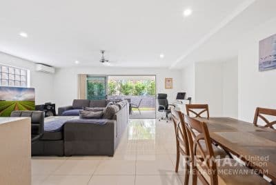 1/53 Pembroke Street, Carina QLD 4152, Carina - Thumbnail 2