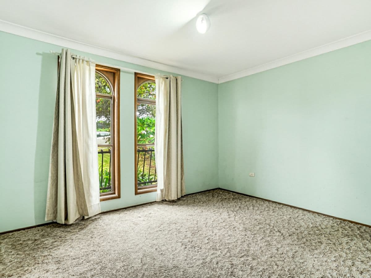 89 Marton Crescent, KINGS LANGLEY, Kings Langley - Thumbnail 5