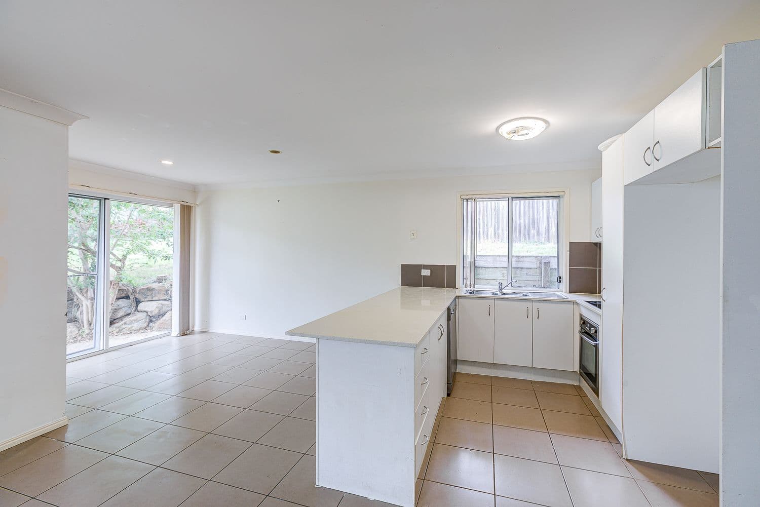 11 Sarah Close, Redbank Plains QLD 4301, Redbank Plains - Thumbnail 3