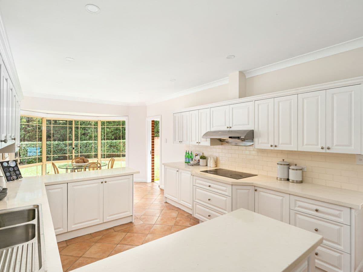 10 Carlotta Avenue, GORDON, Gordon - Thumbnail 6