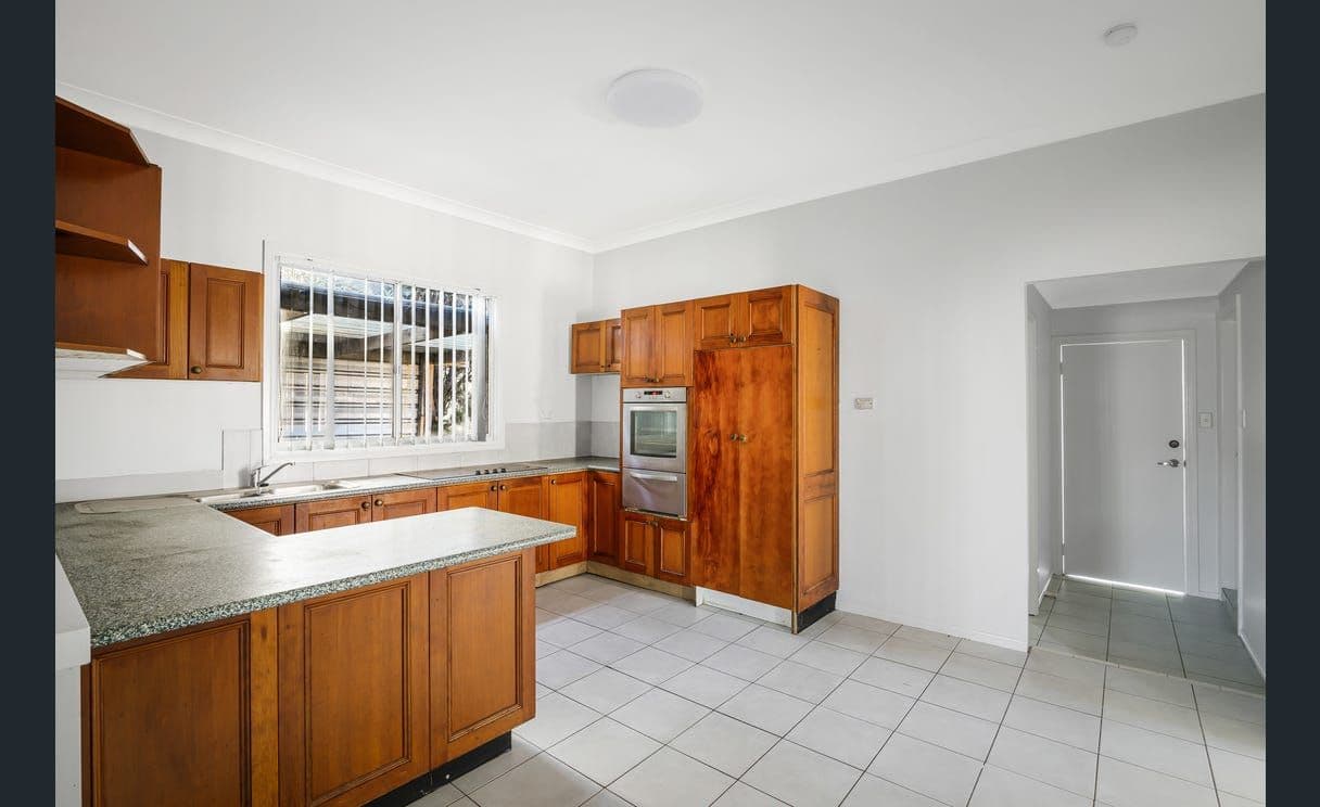 5 Hampton Street, Fairfield NSW 2165, Fairfield - Thumbnail 3