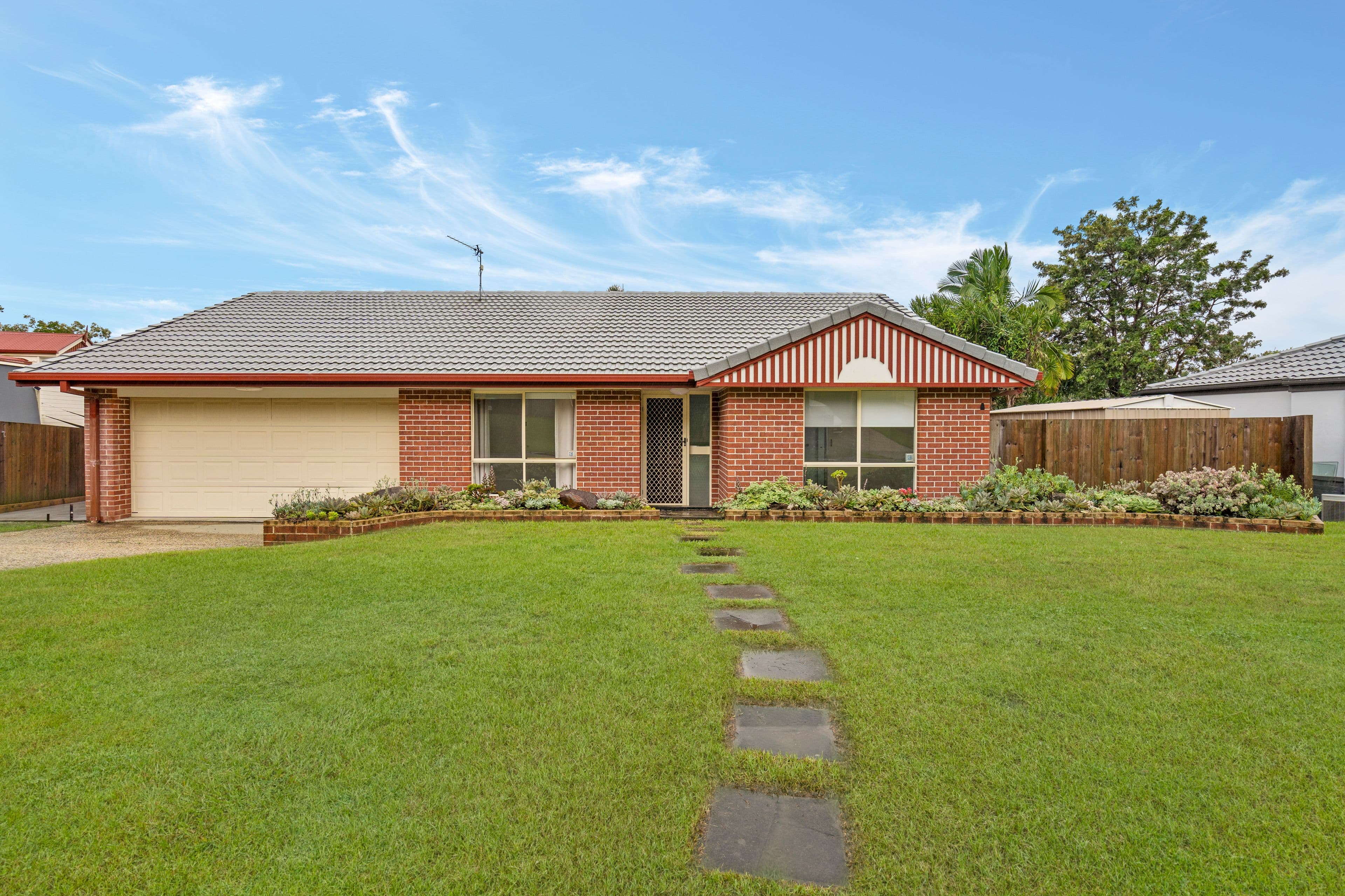 7 Winslow Court, Oxenford QLD 4210, Oxenford - Thumbnail 2