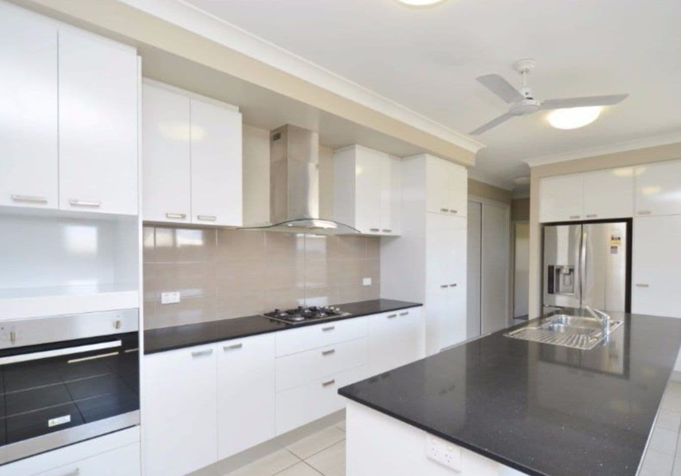 11 Brooke Lane, Burdell QLD 4818, Burdell - Thumbnail 2