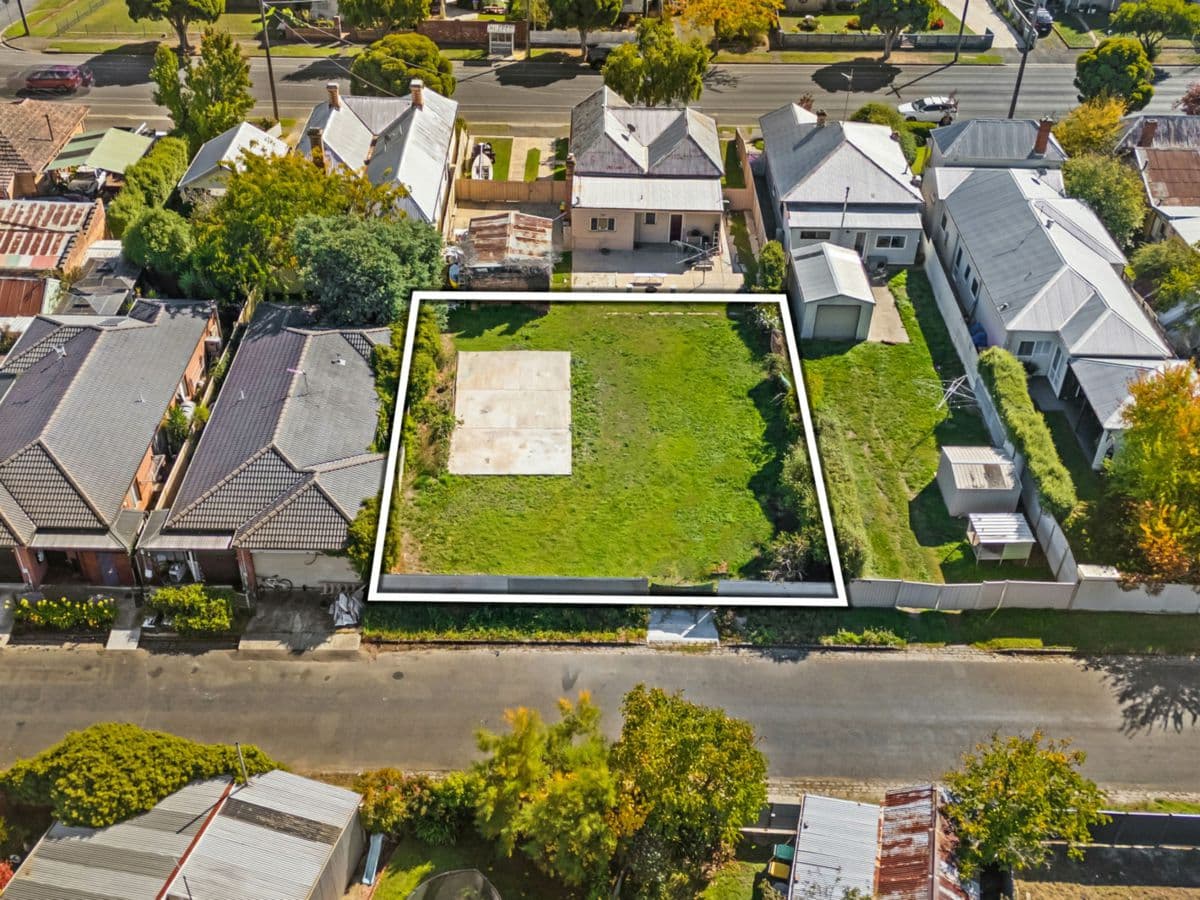 17 Connellan Street, BALLARAT EAST, Ballarat East - Thumbnail 6