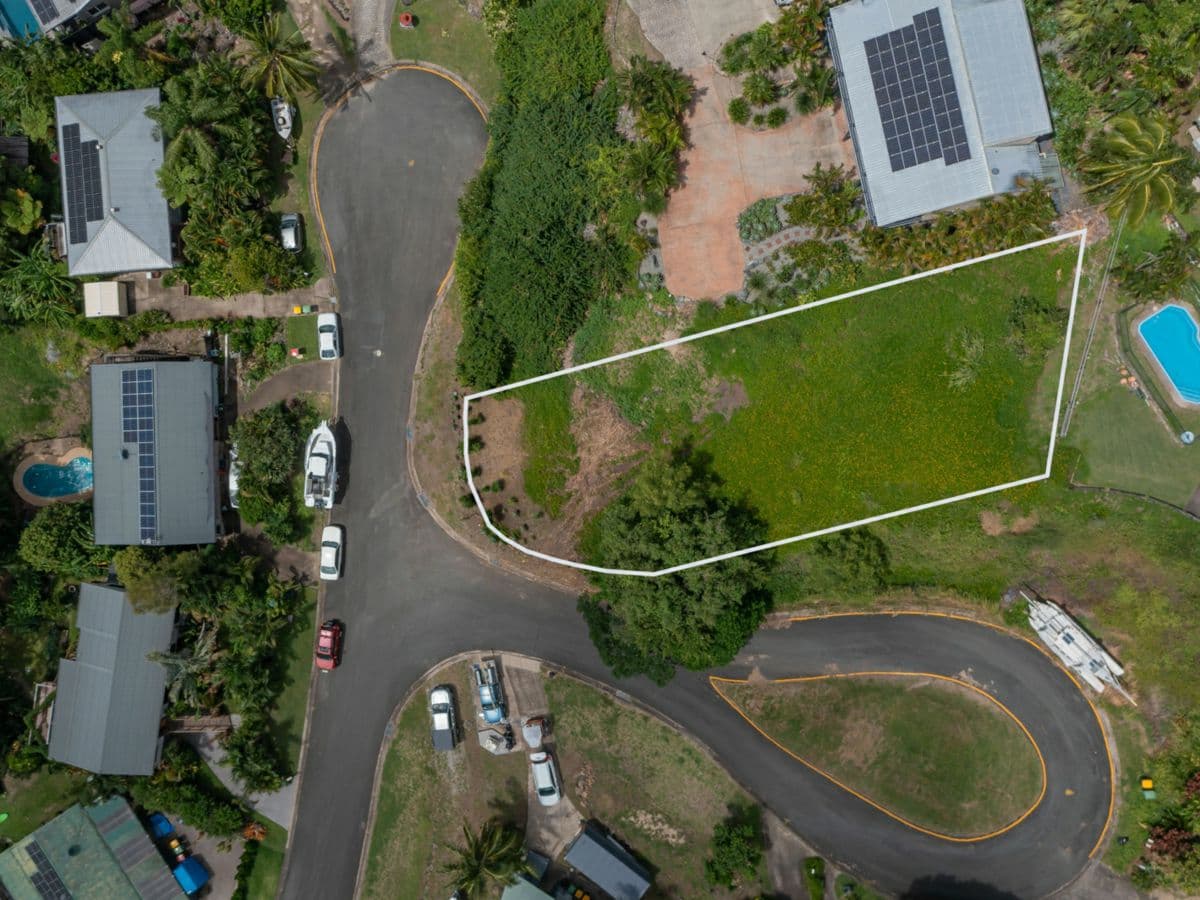 Lot 17 Katoota Court, CANNONVALE, Cannonvale - Thumbnail 4