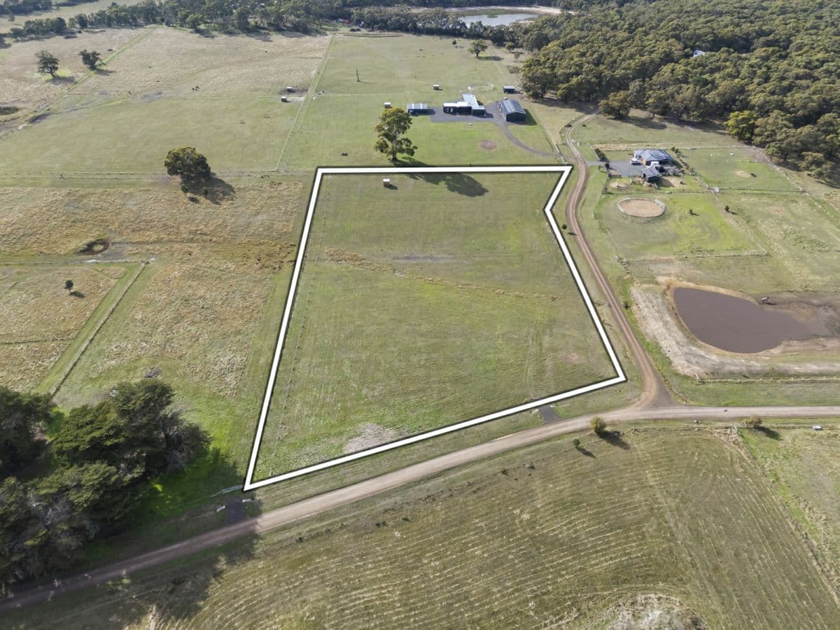 35 Brumbys Lane, SNAKE VALLEY, Snake Valley - Thumbnail 4