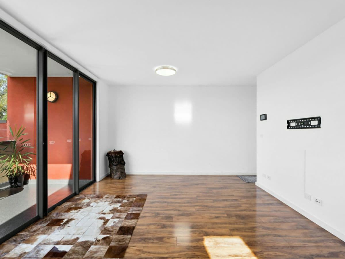 7/4 Gwenda Street, DANDENONG, Dandenong - Thumbnail 2