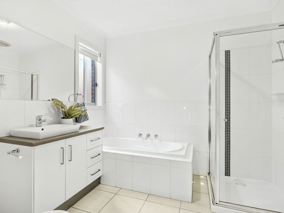 2/164 Separation Street, BELL PARK, Bell Park - Thumbnail 6