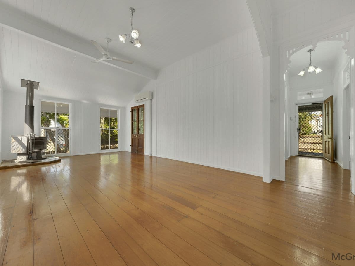 2 Mylne Street, WEST GLADSTONE, West Gladstone - Thumbnail 3