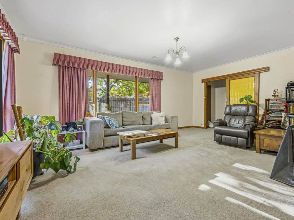 405 Russell Street, NEWINGTON, Newington - Thumbnail 2