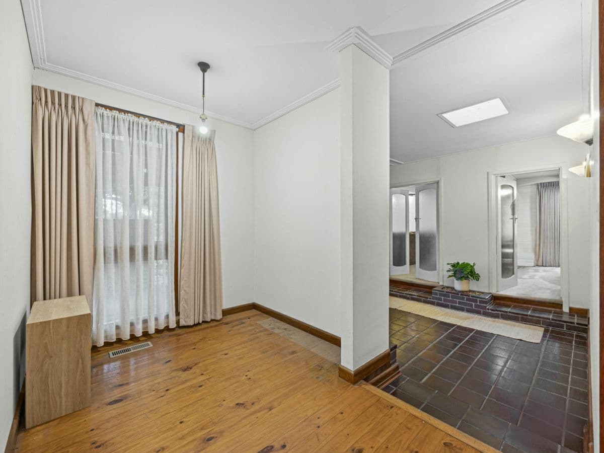 1741 Sturt Street, ALFREDTON, Alfredton - Thumbnail 2