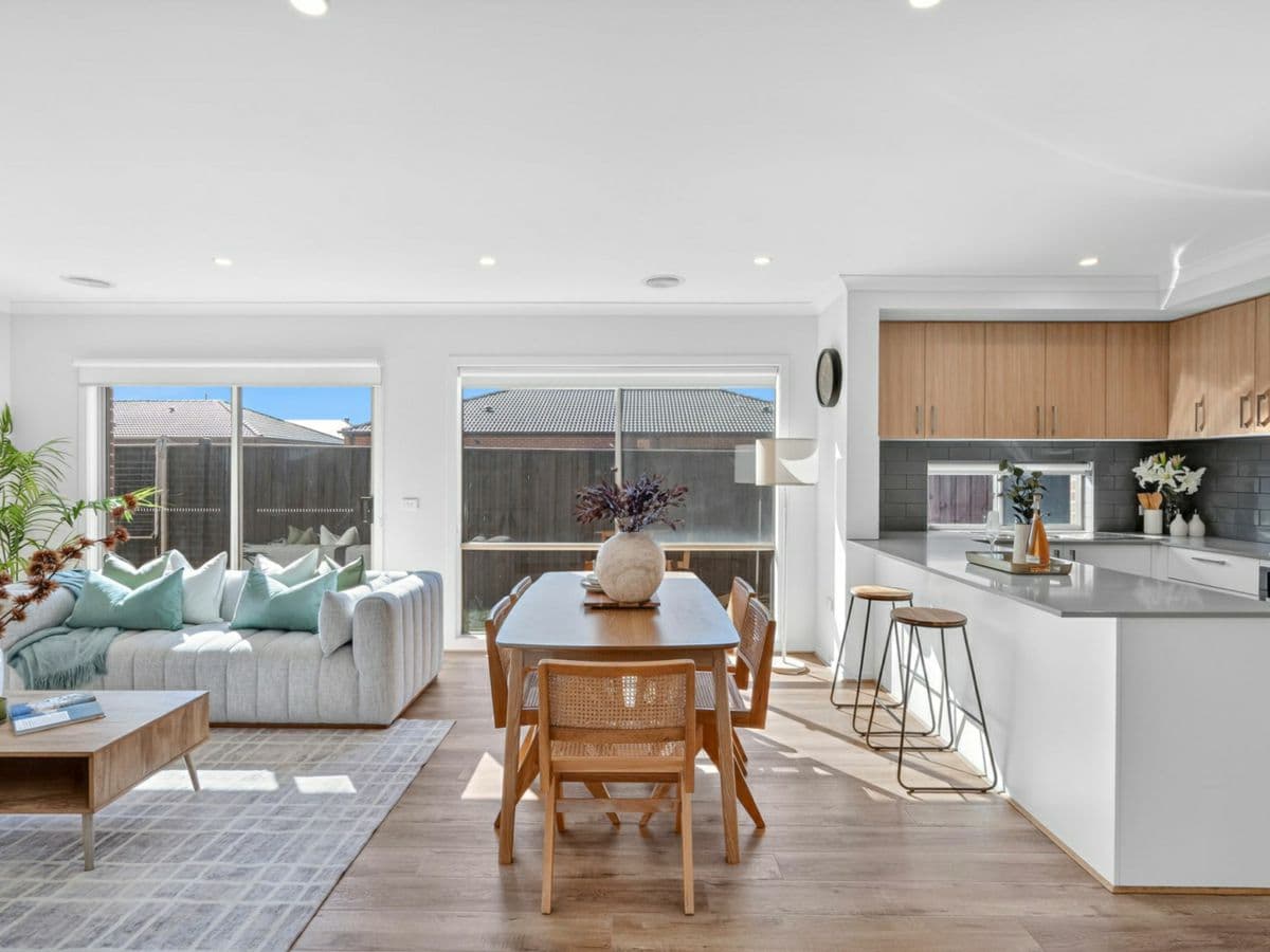 9 Paley Street, CHARLEMONT, Charlemont - Thumbnail 4