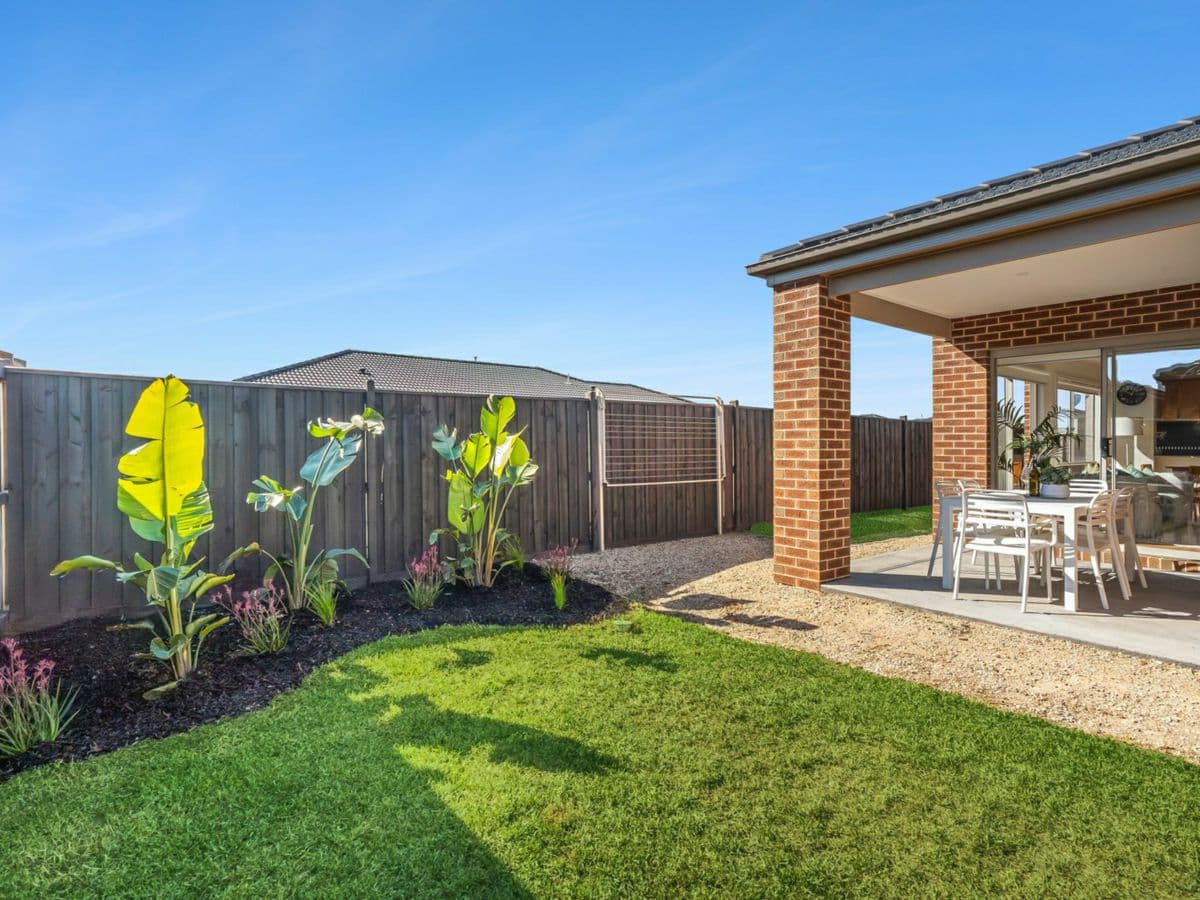 9 Paley Street, CHARLEMONT, Charlemont - Thumbnail 7