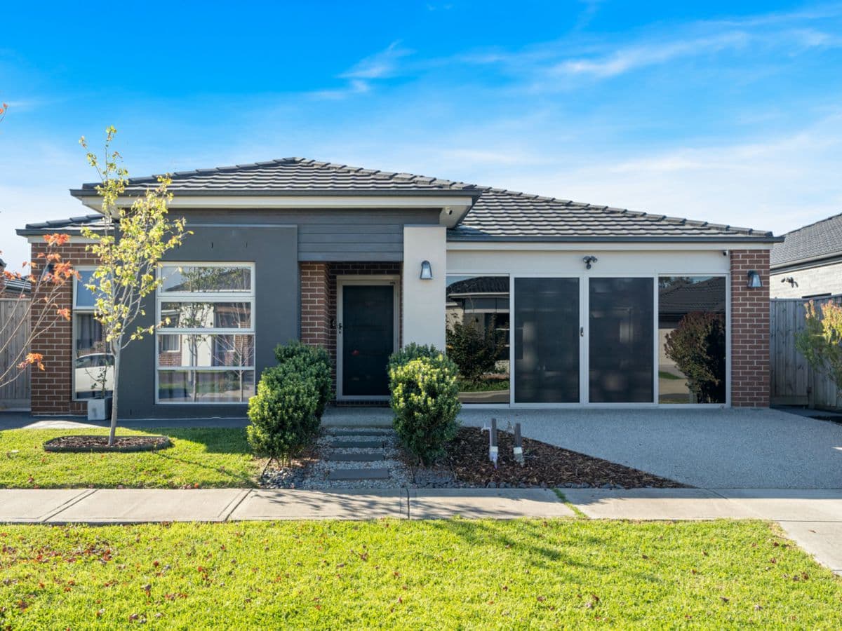 12 Shippagan Road, MICKLEHAM, Mickleham - Image 1