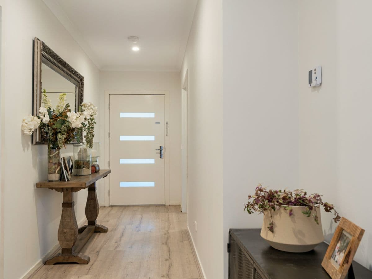 12 Shippagan Road, MICKLEHAM, Mickleham - Thumbnail 2