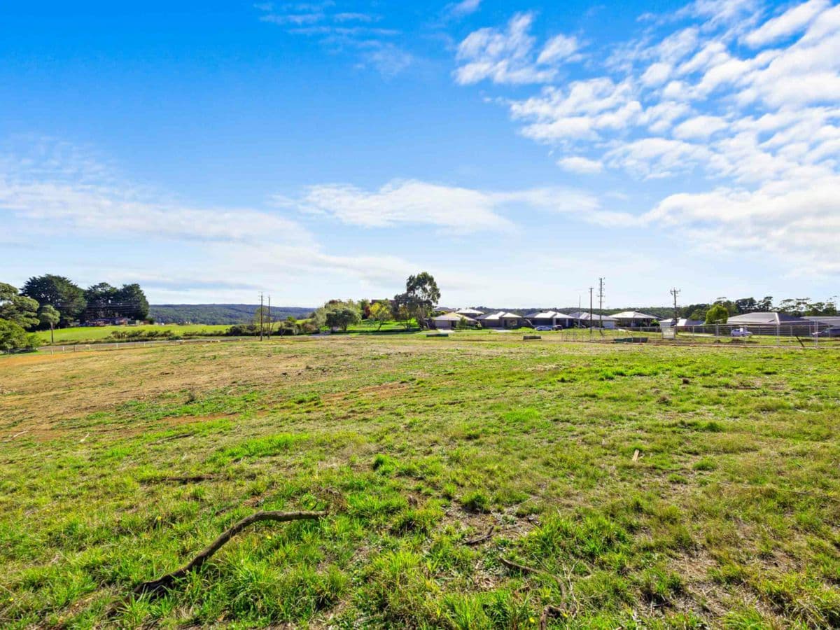 4 Hill Top Road, BROWN HILL, Brown Hill - Thumbnail 6
