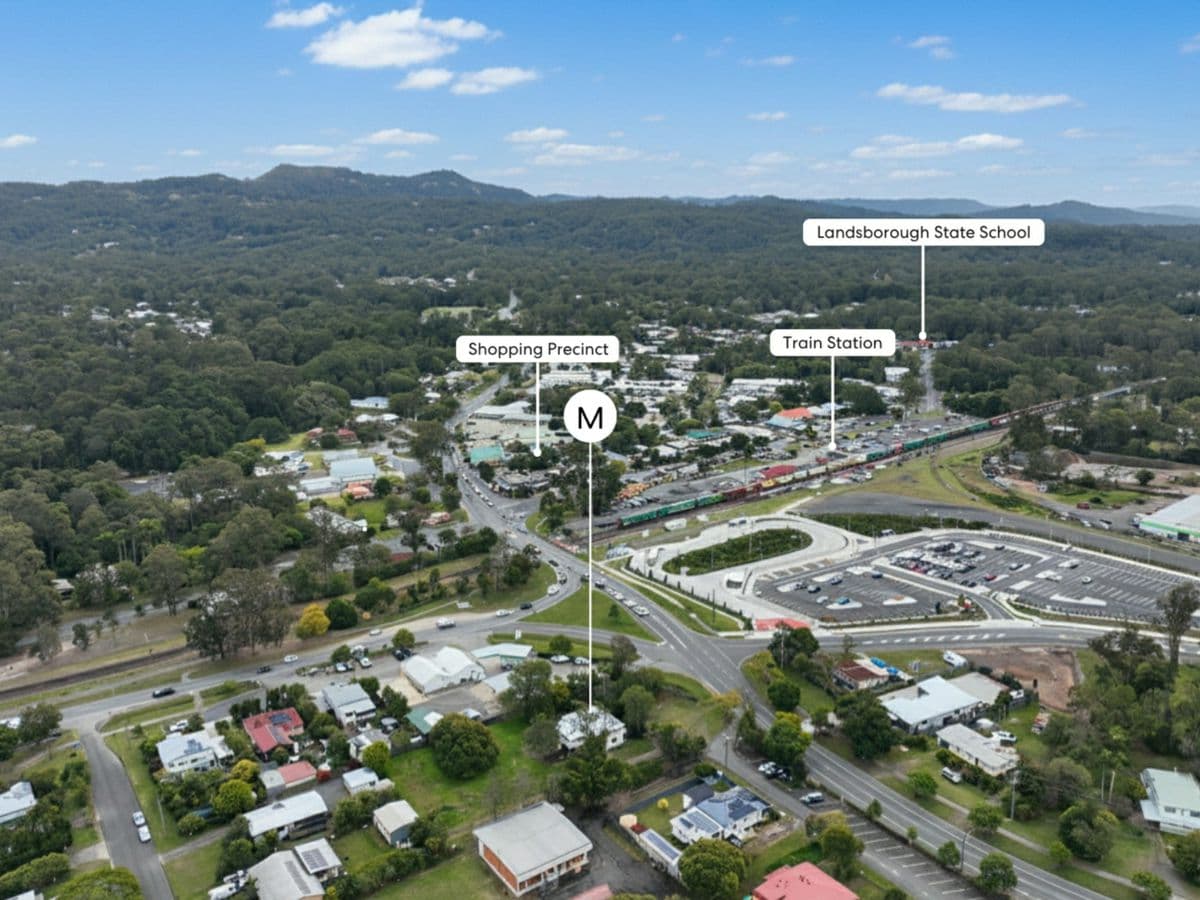 2 Caloundra Street, LANDSBOROUGH, Landsborough - Thumbnail 2