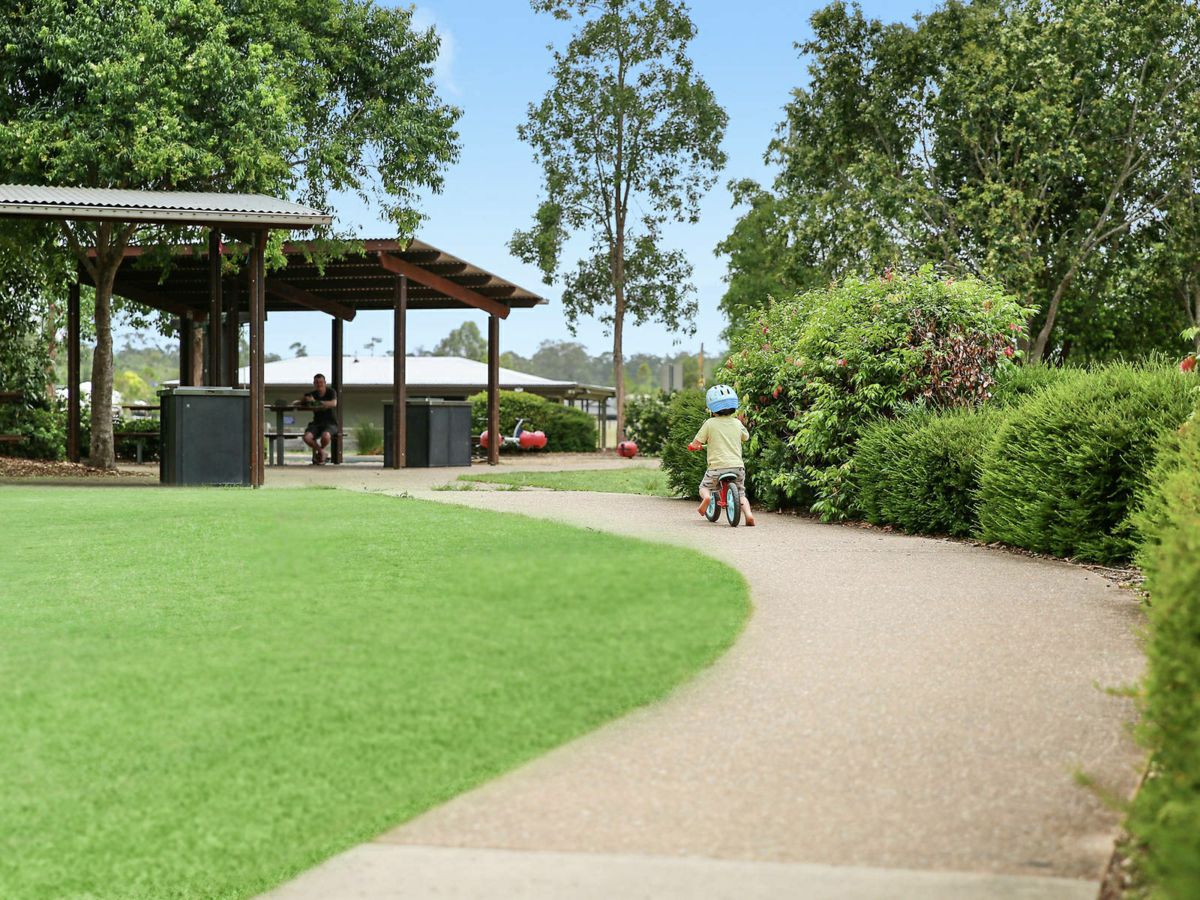 2 Caloundra Street, LANDSBOROUGH, Landsborough - Thumbnail 7