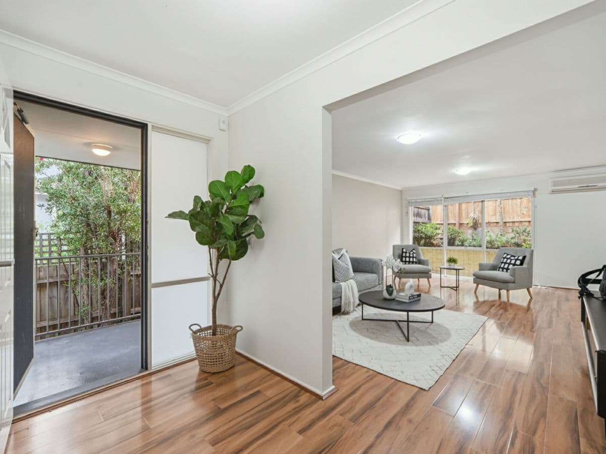 2/34 Outlook Drive, DONCASTER, Doncaster - Thumbnail 3
