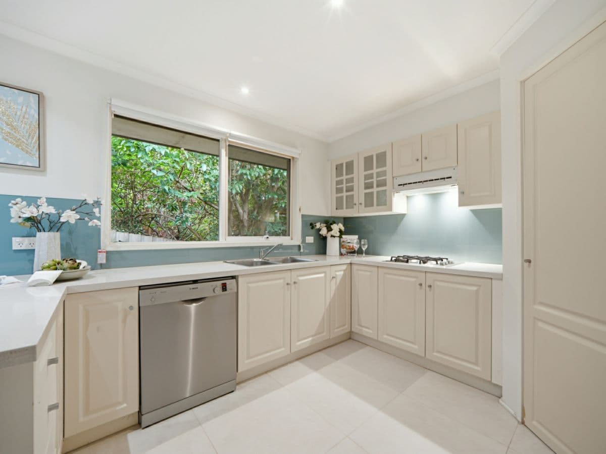 2/34 Outlook Drive, DONCASTER, Doncaster - Thumbnail 8