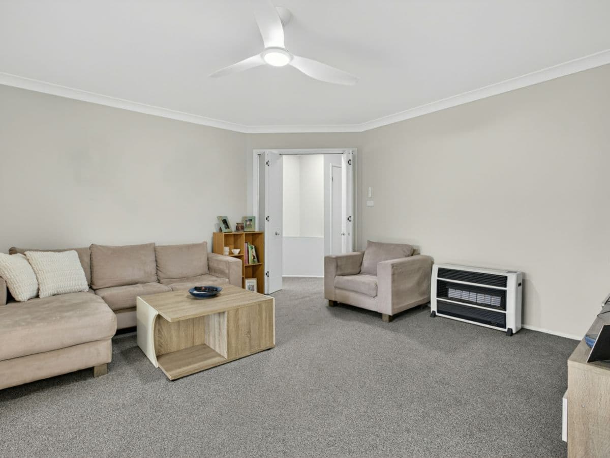 34 Baxter Crescent, GLENDENNING, Glendenning - Thumbnail 8