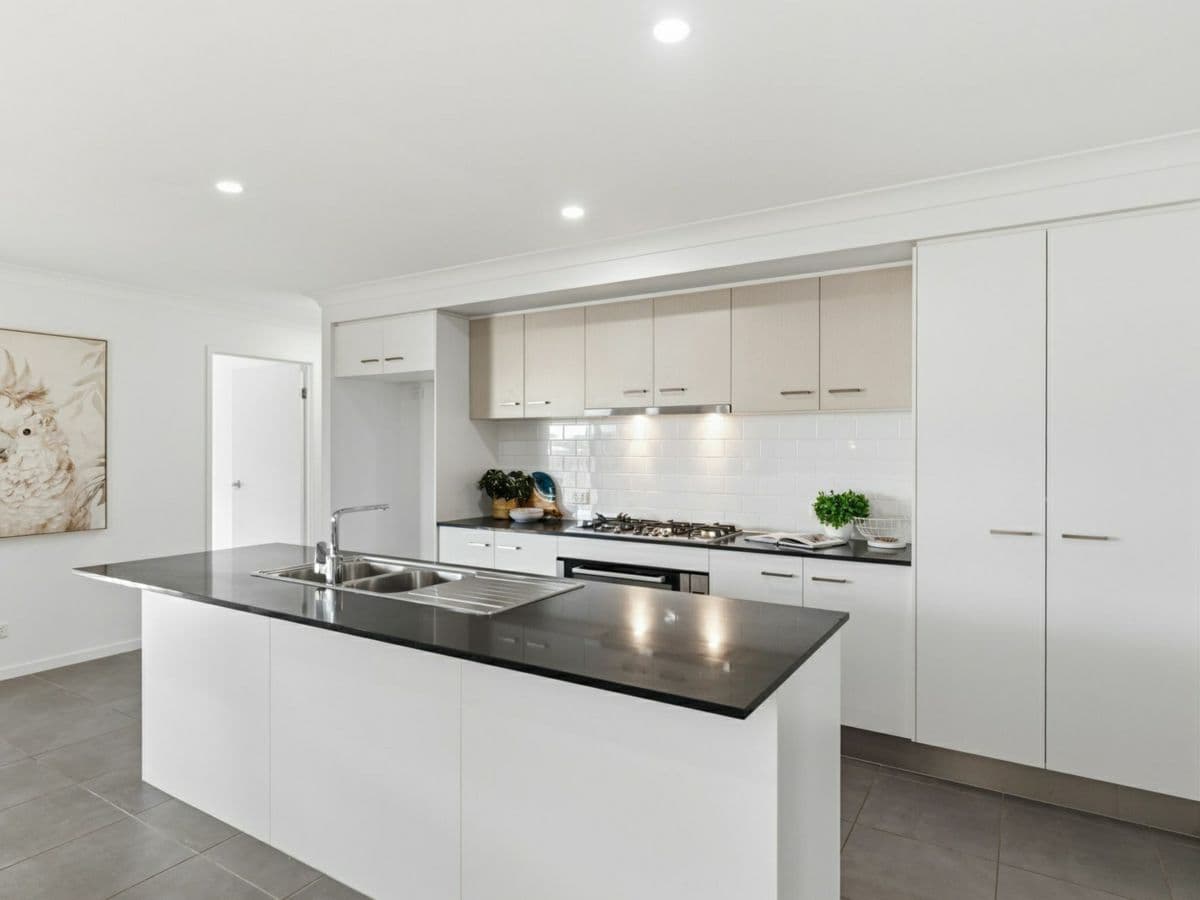 10 Barratta Street, SPRING MOUNTAIN, Spring Mountain - Thumbnail 6