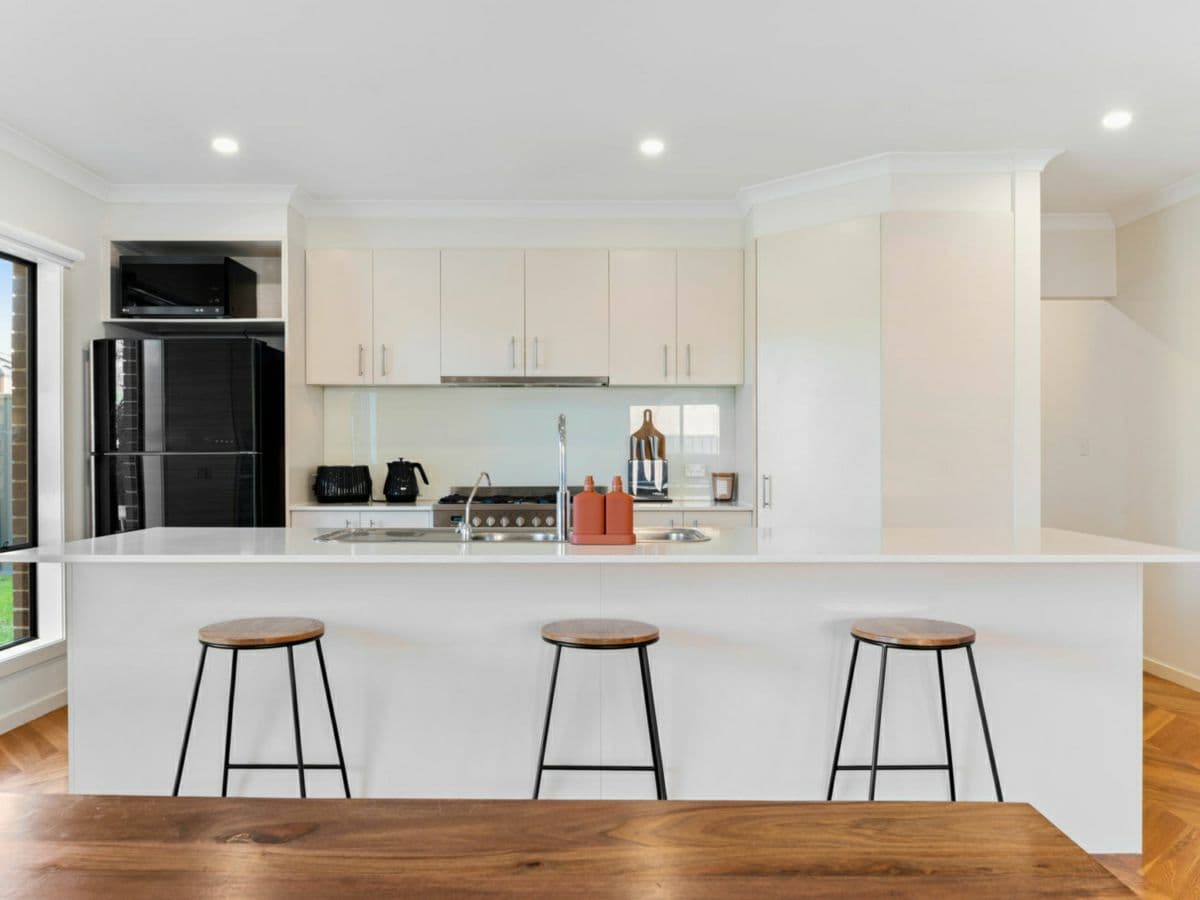 18 Datura Avenue, CRANBOURNE NORTH, Cranbourne North - Thumbnail 4