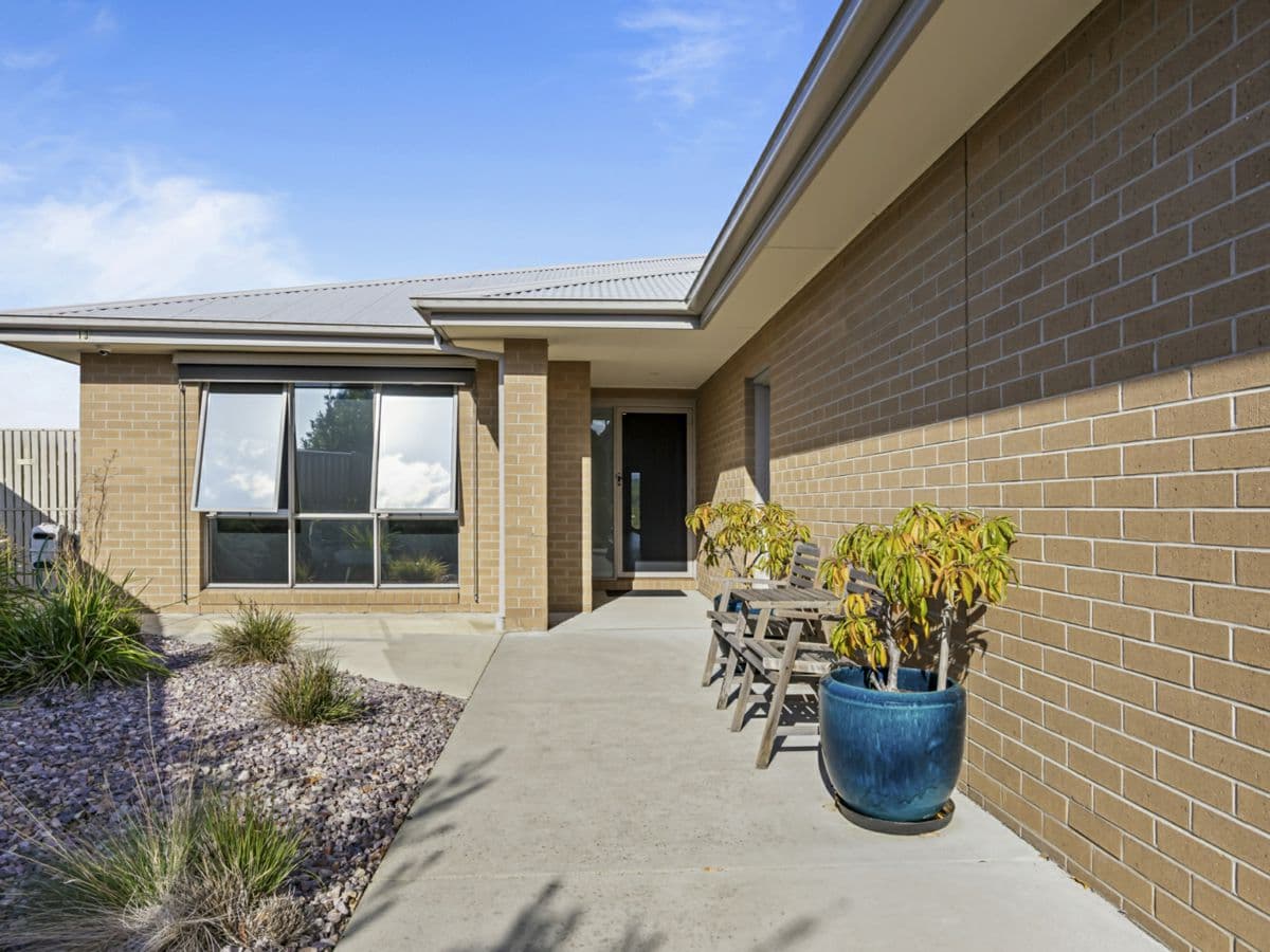 13 Valley View Court, SEBASTOPOL, Sebastopol - Thumbnail 2