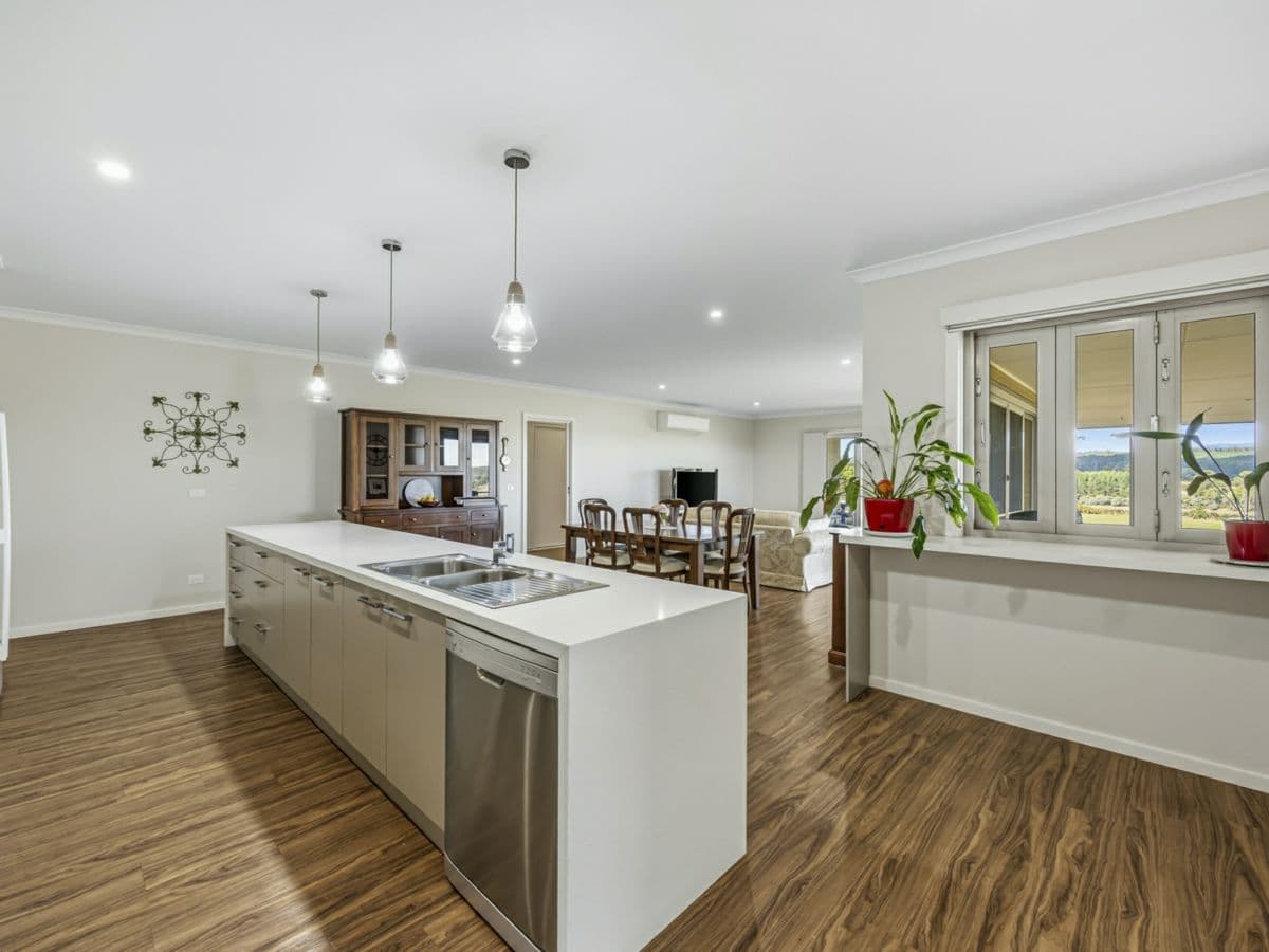 13 Valley View Court, SEBASTOPOL, Sebastopol - Thumbnail 4