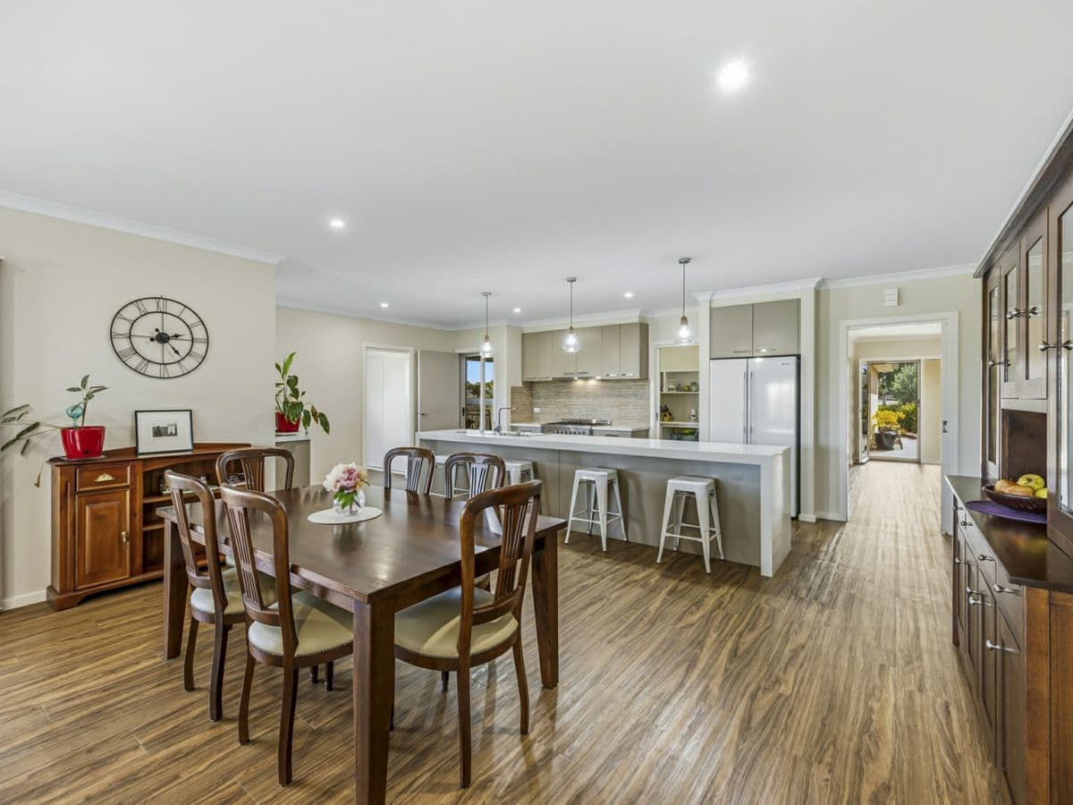 13 Valley View Court, SEBASTOPOL, Sebastopol - Thumbnail 8