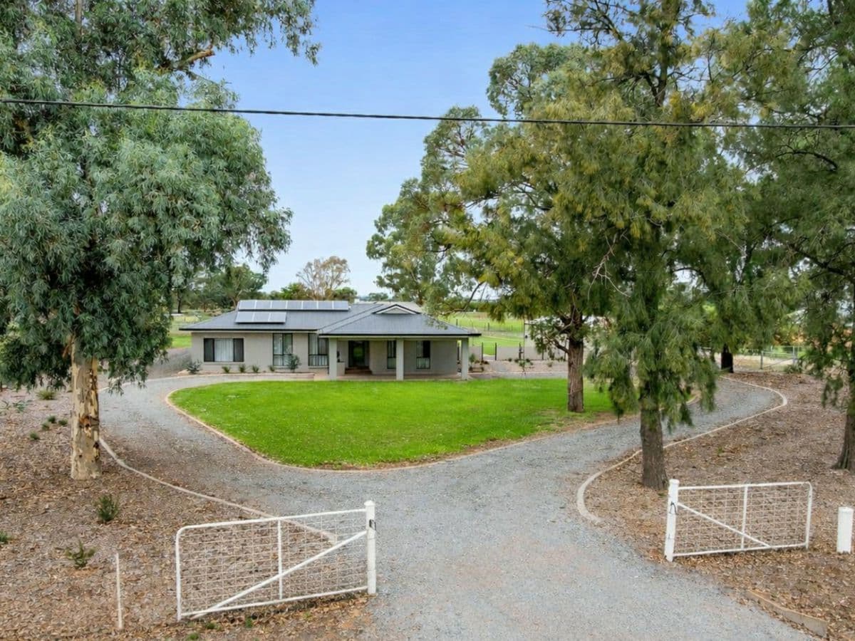336 Petersham Road, LEETON, Leeton - Thumbnail 3