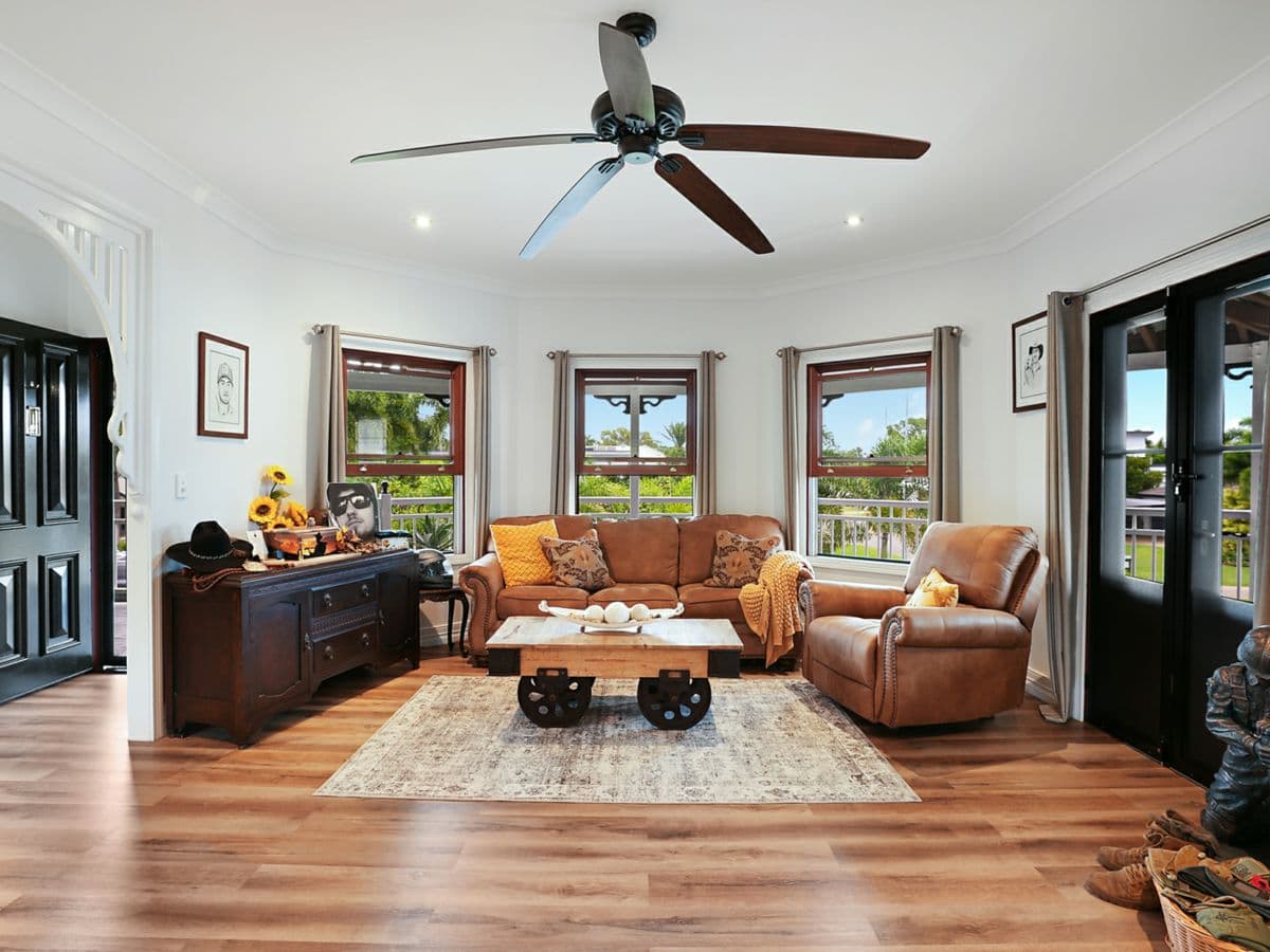 6 Margarita Court, BUSHLAND BEACH, Bushland Beach - Thumbnail 3