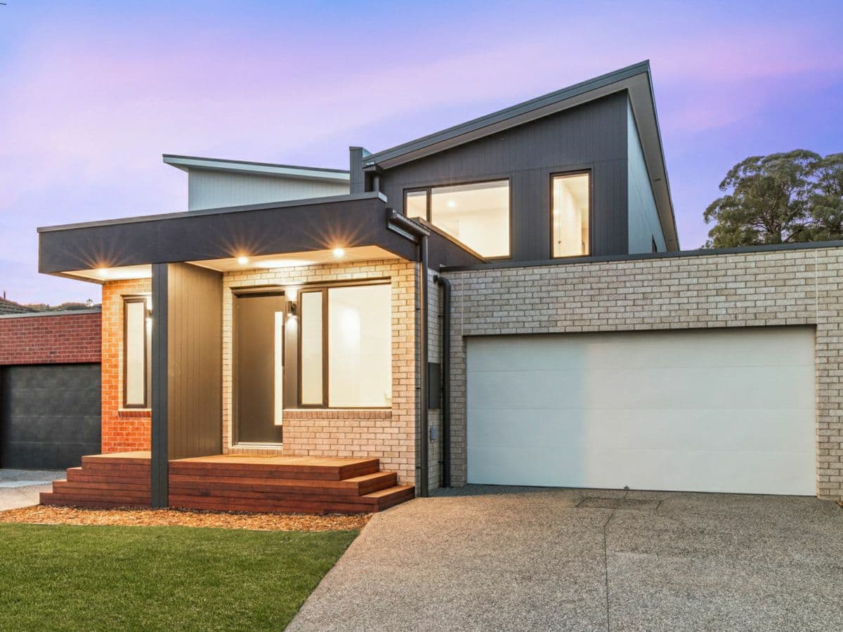 250 A & B Mount Pleasant Road, HIGHTON, Highton - Image 1