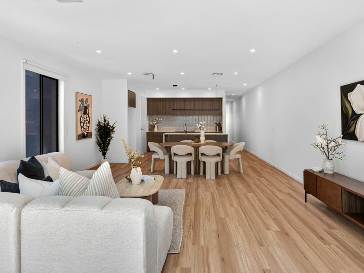 250 A & B Mount Pleasant Road, HIGHTON, Highton - Thumbnail 3