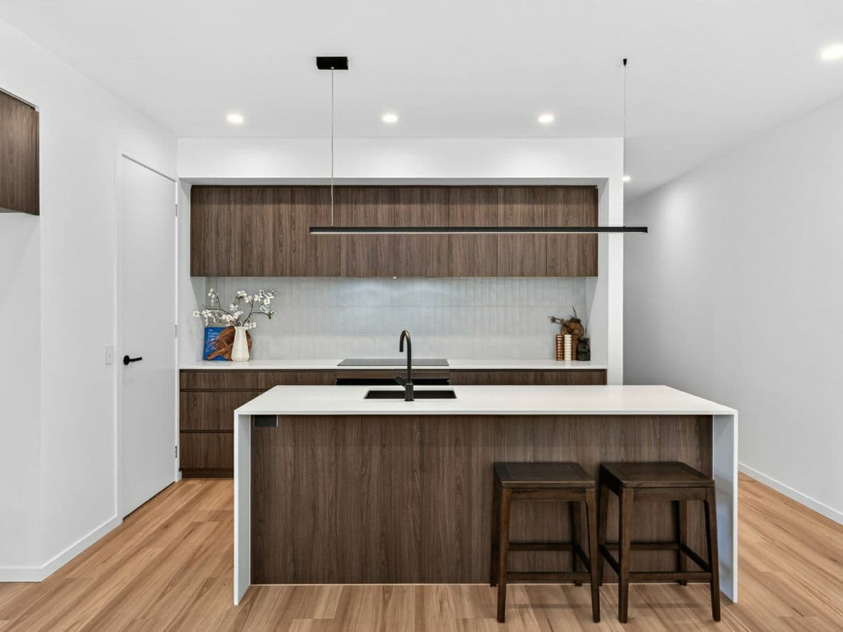 250 A & B Mount Pleasant Road, HIGHTON, Highton - Thumbnail 5