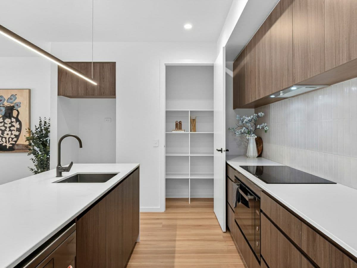 250 A & B Mount Pleasant Road, HIGHTON, Highton - Thumbnail 6