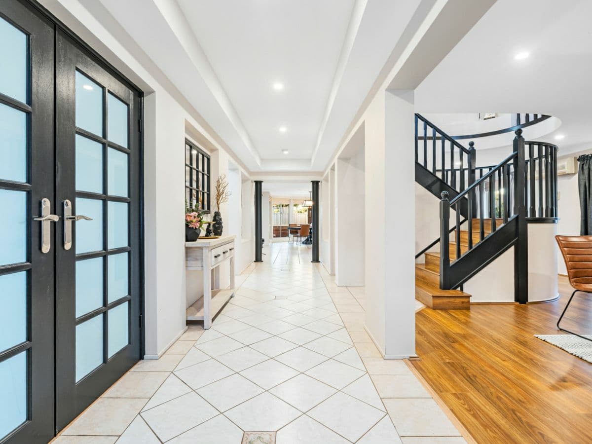 5 Hakea Street, MOUNT ANNAN, Mount Annan - Thumbnail 2