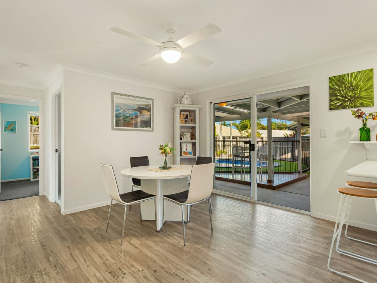 5 Esperance Close, ELANORA, Elanora - Thumbnail 6