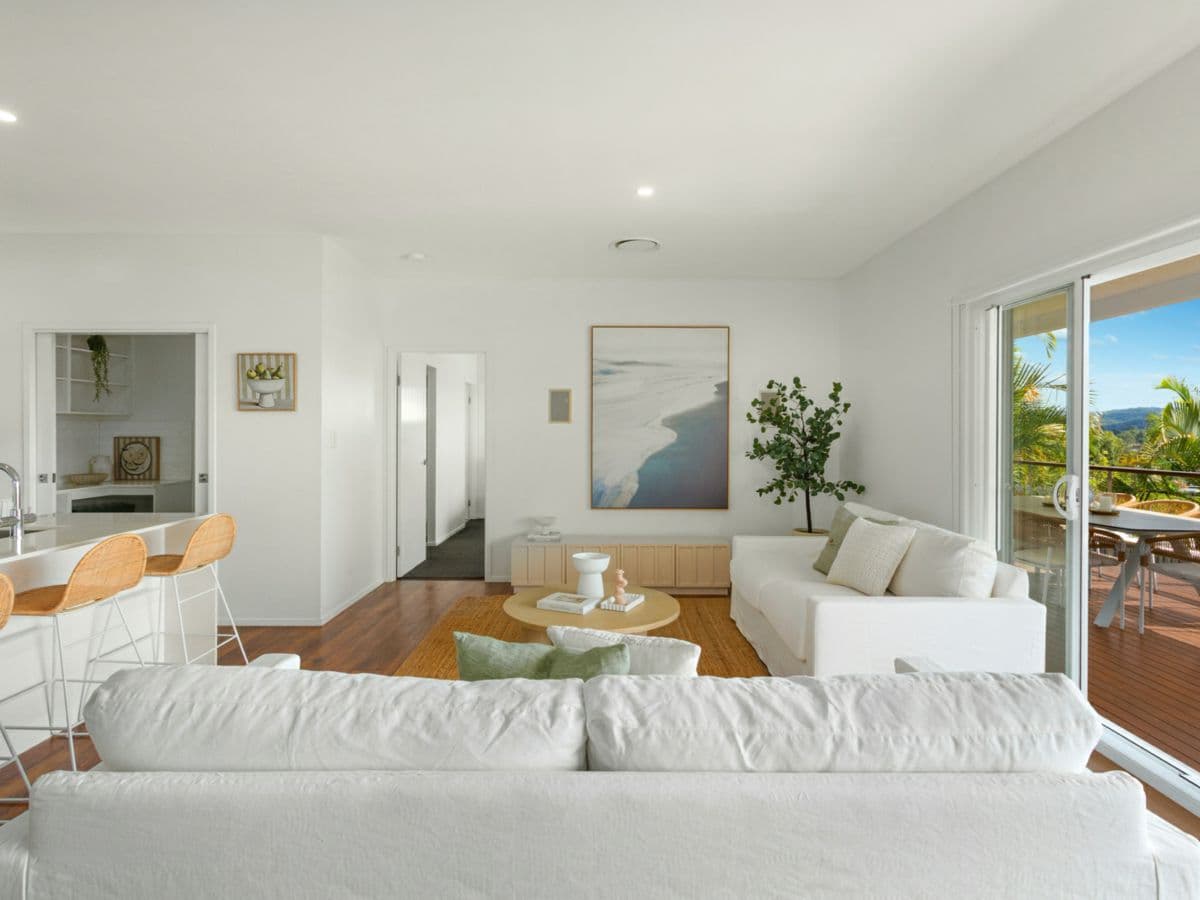 15 Barlee Court, ELANORA, Elanora - Thumbnail 3
