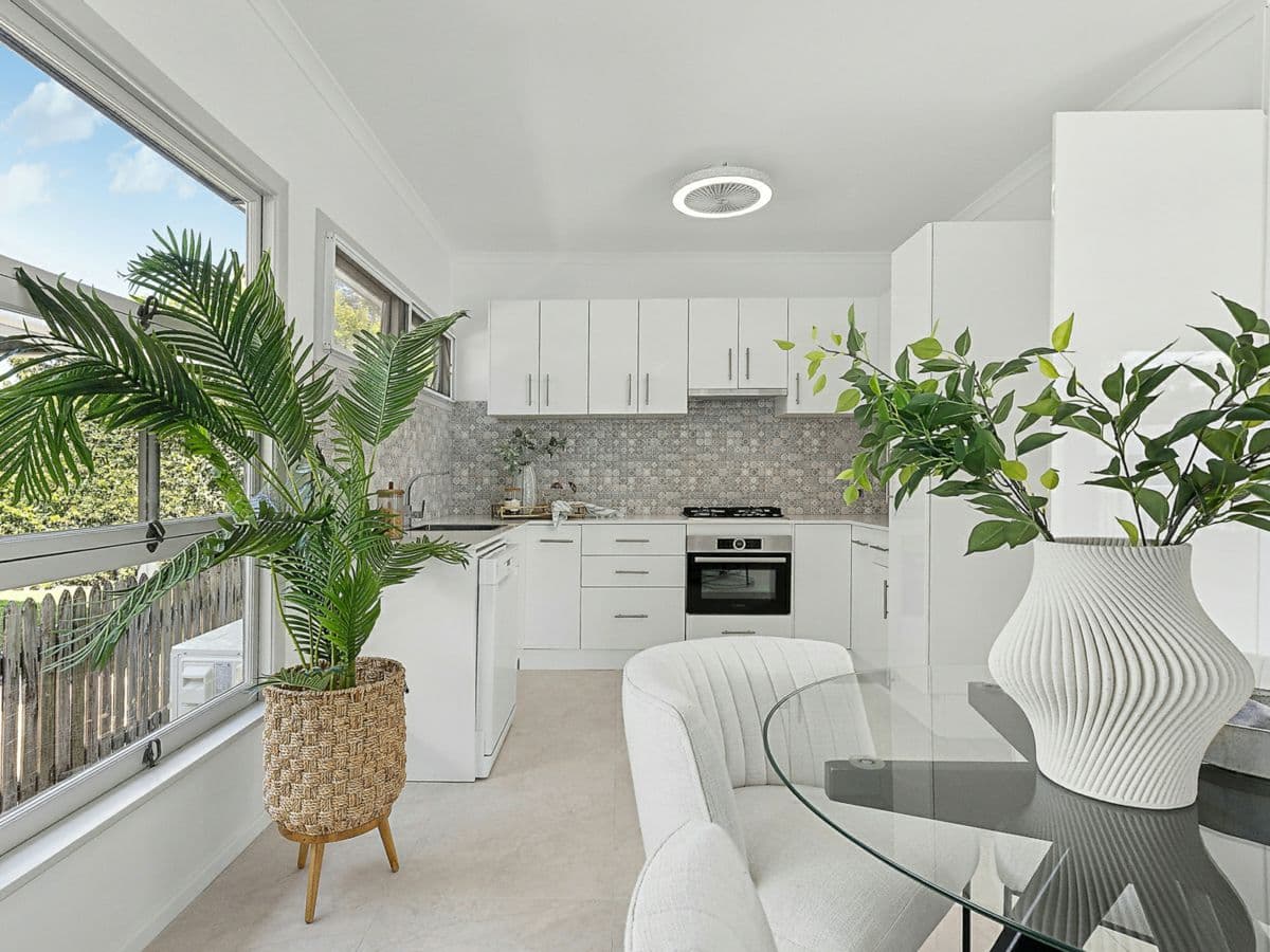 14 Chiswick Road, BARDON, Bardon - Thumbnail 3
