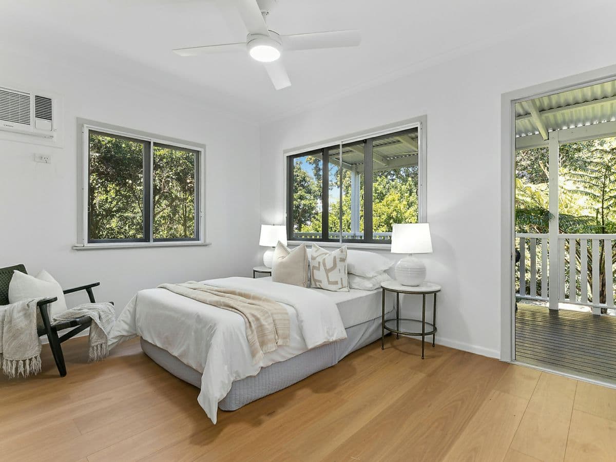 14 Chiswick Road, BARDON, Bardon - Thumbnail 6